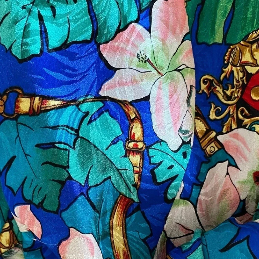 Diane Freis Vintage 80s Floral Silk Blouse With Gold Buttons - Picture 9 of 10